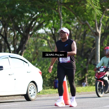 Runner Photo 8017219