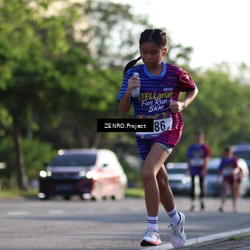 Runner Photo 8017239