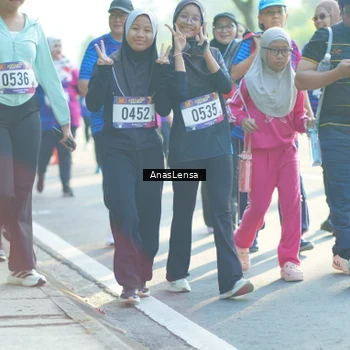 Runner Photo 8017302