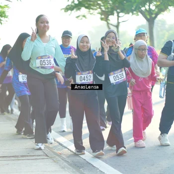 Runner Photo 8017353