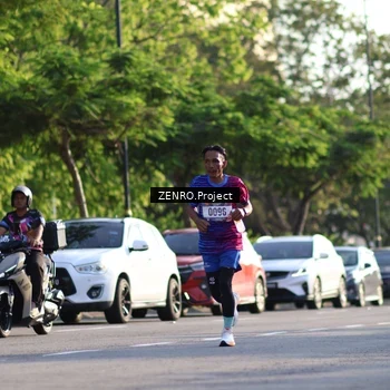 Runner Photo 8017365