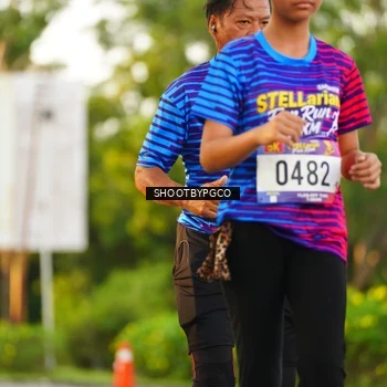Runner Photo 8017375