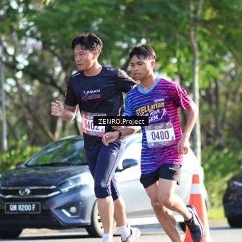Runner Photo 8017379