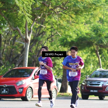 Runner Photo 8017393