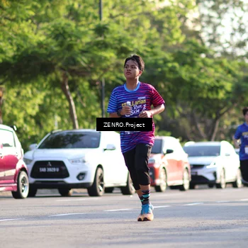 Runner Photo 8017394
