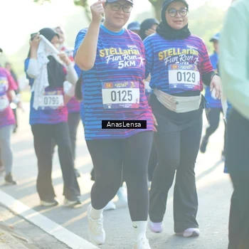 Runner Photo 8017399