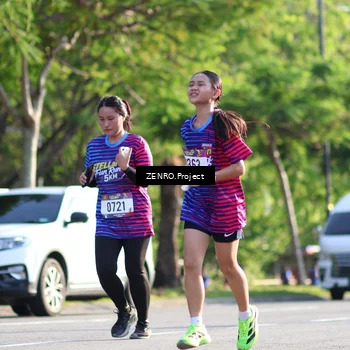 Runner Photo 8017413
