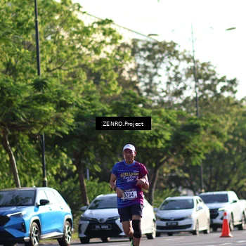 Runner Photo 8017420