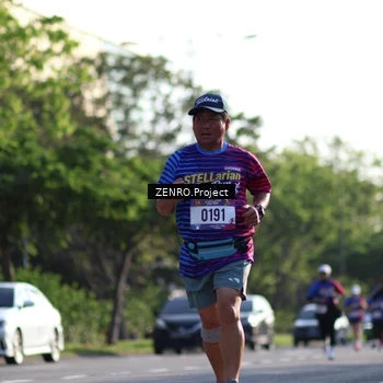 Runner Photo 8017425