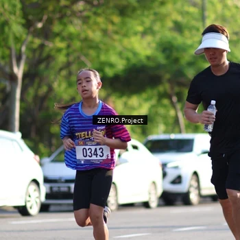 Runner Photo 8017432