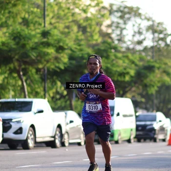 Runner Photo 8017446