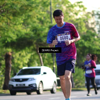 Runner Photo 8017447