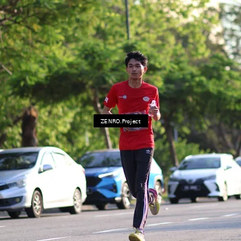 Runner Photo 8017448