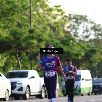Runner Photo 8017469