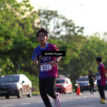 Runner Photo 8017470