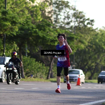 Runner Photo 8017472