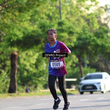 Runner Photo 8017484