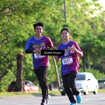 Runner Photo 8017495