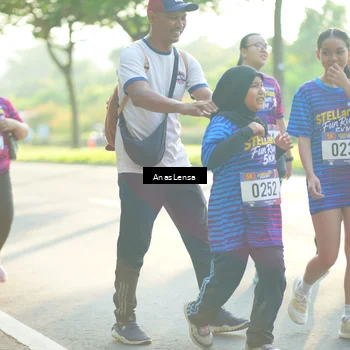 Runner Photo 8017528