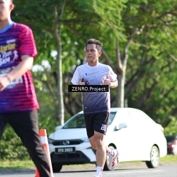 Runner Photo 8017532