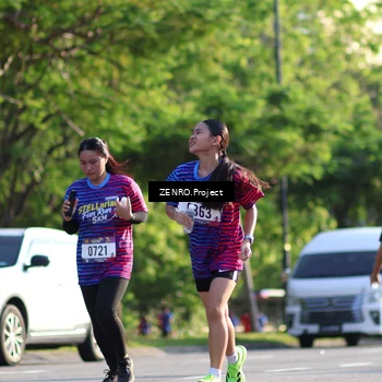 Runner Photo 8017543