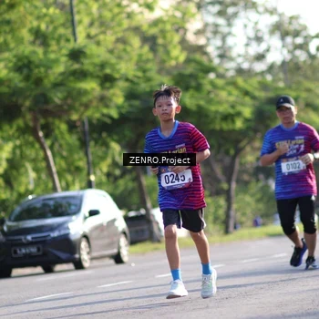 Runner Photo 8017556