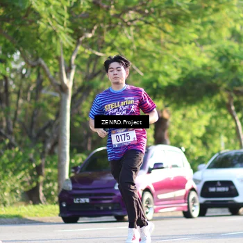 Runner Photo 8017557
