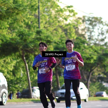 Runner Photo 8017564