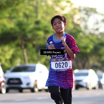 Runner Photo 8017593