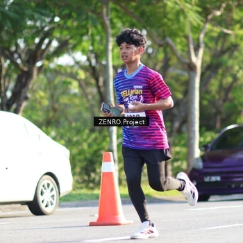 Runner Photo 8017595