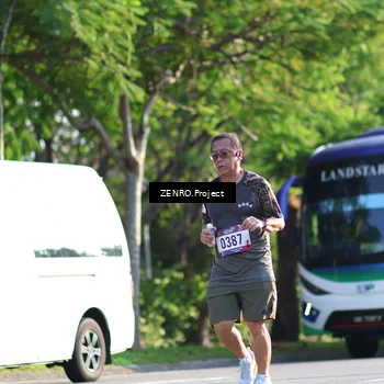 Runner Photo 8017616