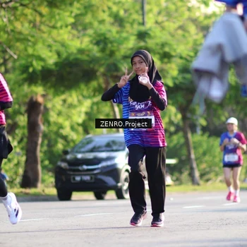 Runner Photo 8017621