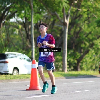 Runner Photo 8017633