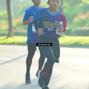 Runner Photo 8017636
