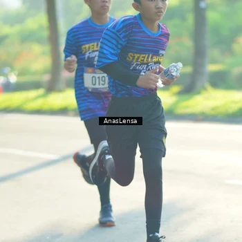Runner Photo 8017642