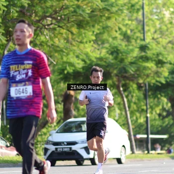 Runner Photo 8017645