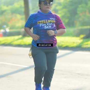Runner Photo 8017673