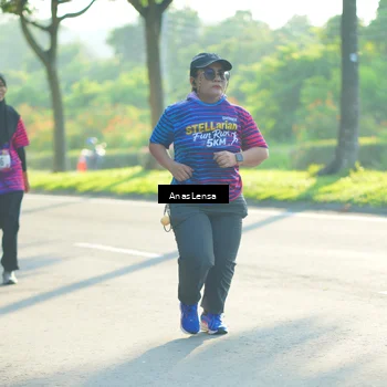 Runner Photo 8017675