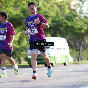 Runner Photo 8017680
