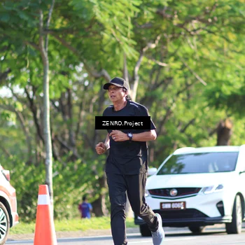 Runner Photo 8017688