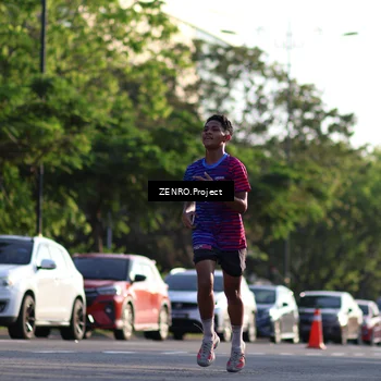 Runner Photo 8017720