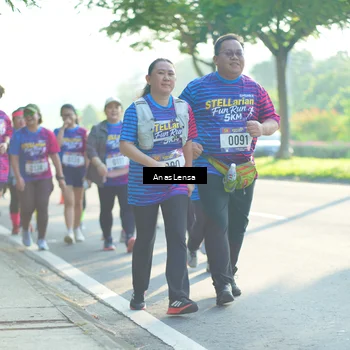 Runner Photo 8017740