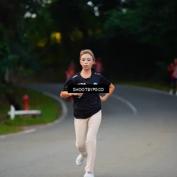 Runner Photo 8017758