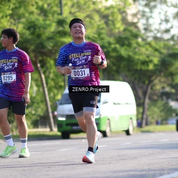 Runner Photo 8017803