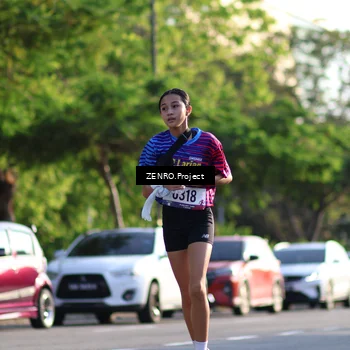 Runner Photo 8017845