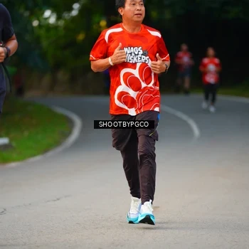 Runner Photo 8017883
