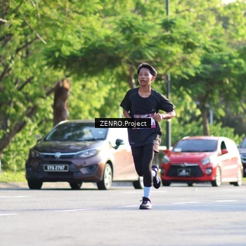 Runner Photo 8017891