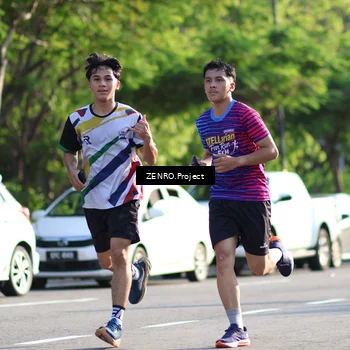 Runner Photo 8017897