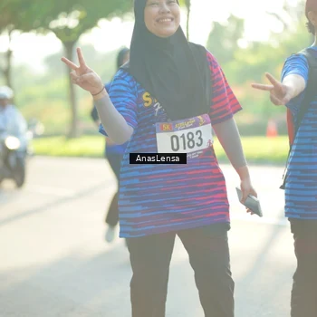 Runner Photo 8017900
