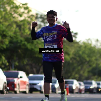 Runner Photo 8017954